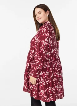 A-Linien-Kleid mit Rüschenkragen