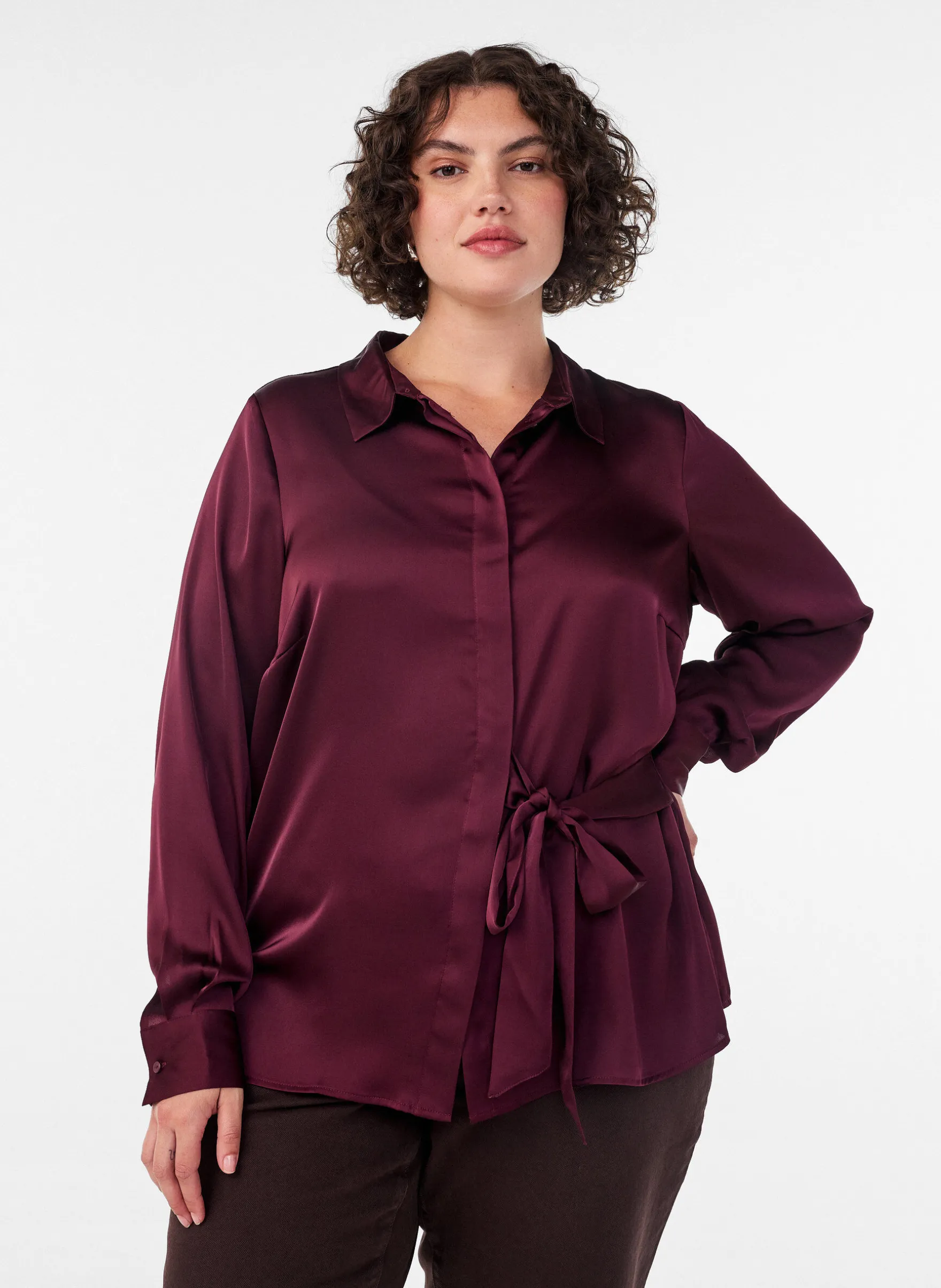 Bluse mit Satin-Optik und Wickeloptik