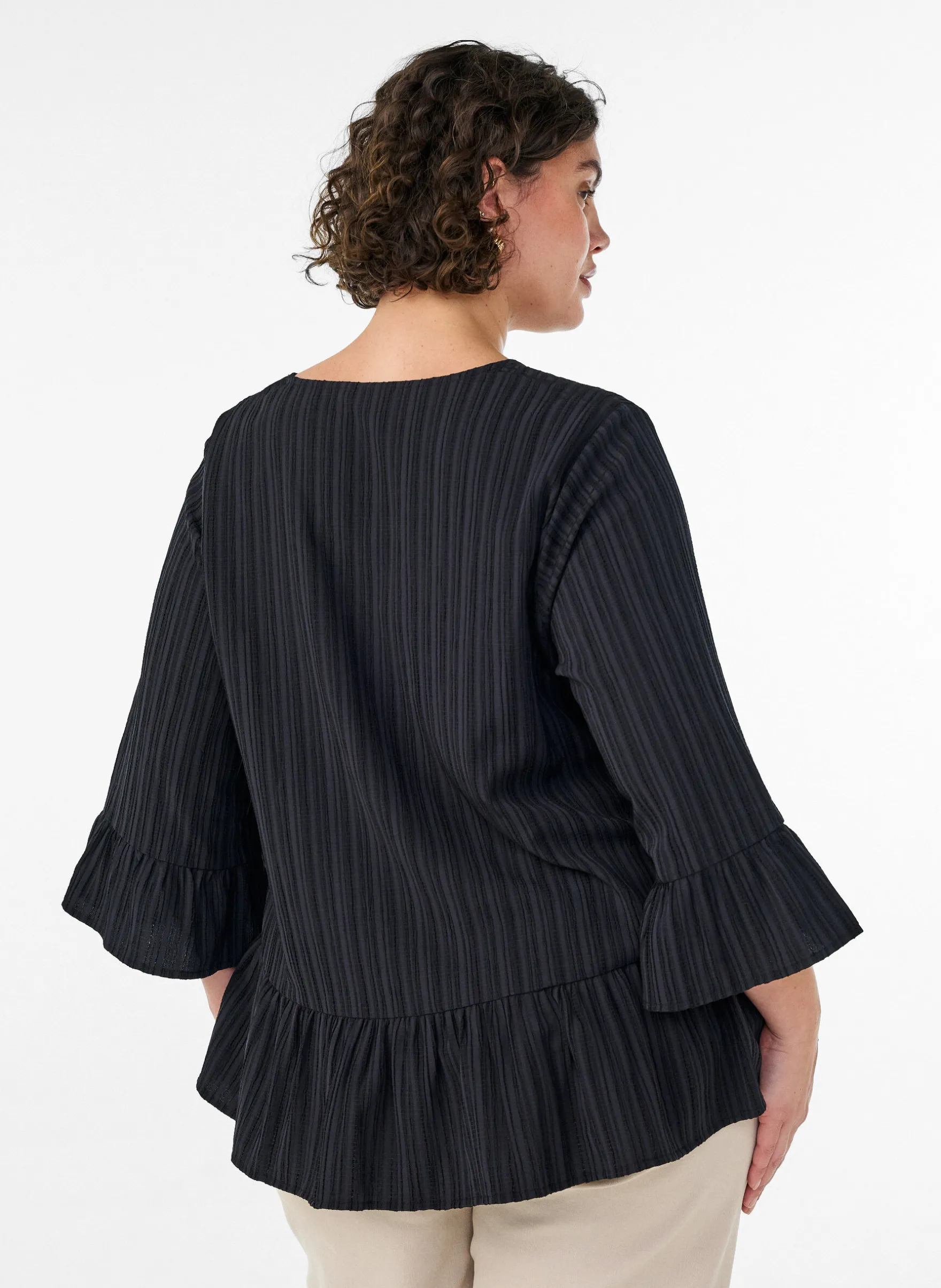 Bluse mit Struktur, V-Ausschnitt und Rüschen