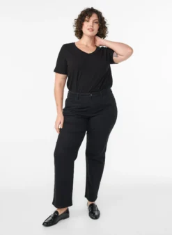 Einfarbiges basic T-Shirt aus Baumwolle