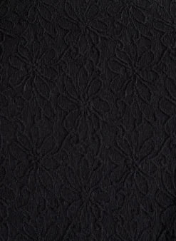 Geblümtes Kleid mit Muster und langen Ärmeln