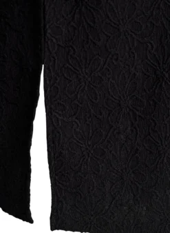 Geblümtes Kleid mit Muster und langen Ärmeln