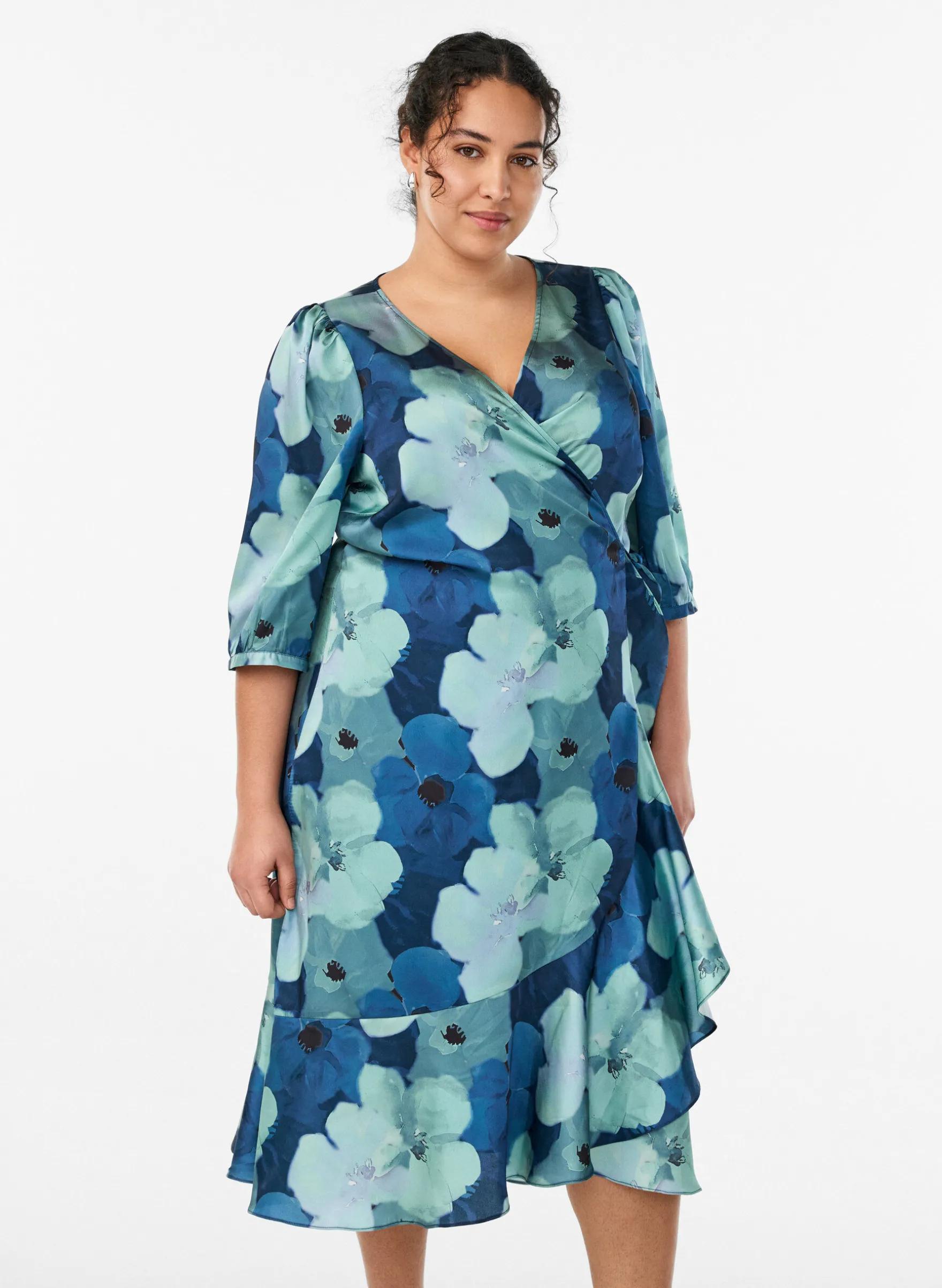 Geblümtes Wickelkleid mit 3/4-Ärmeln
