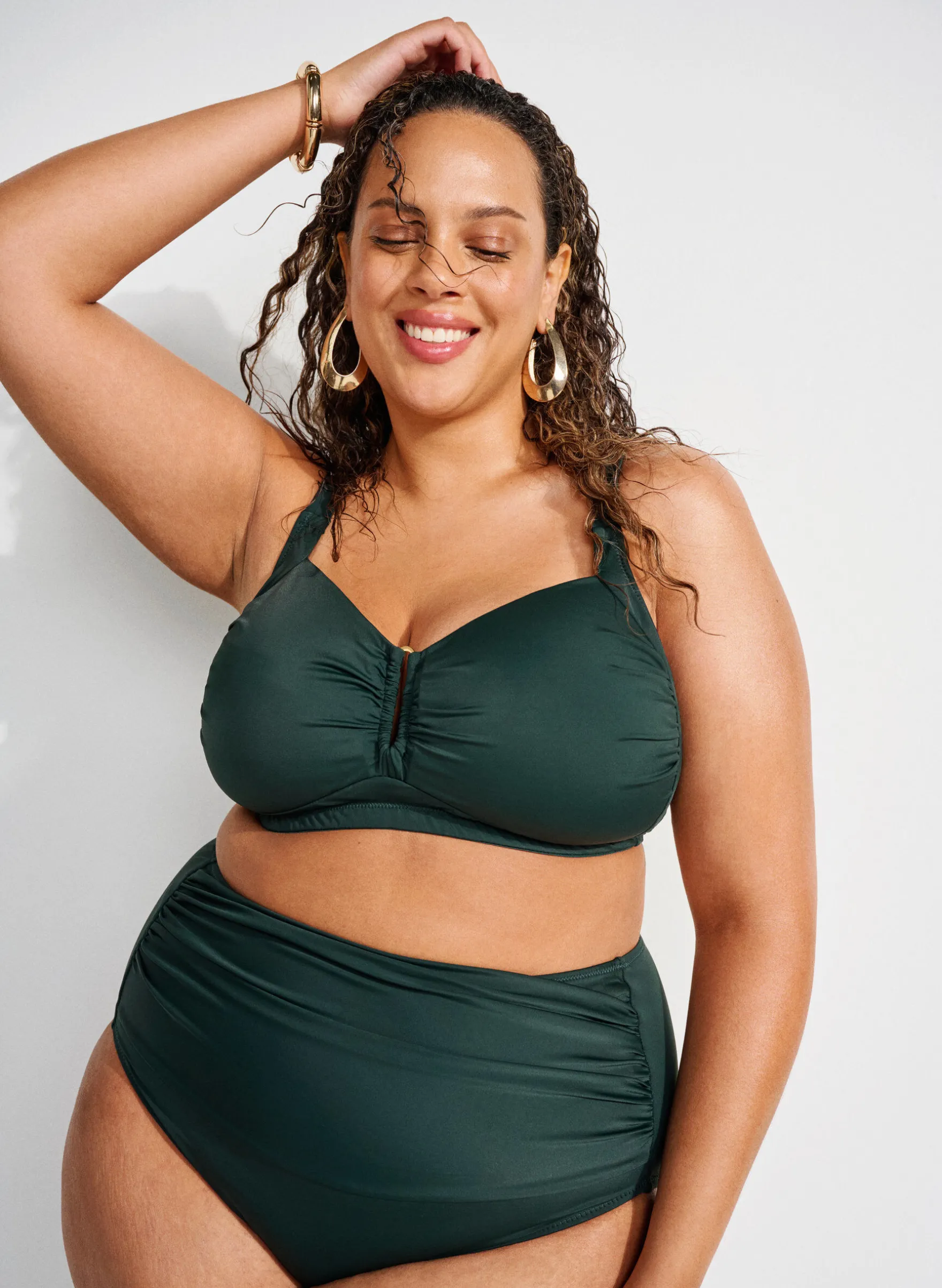 Gepolstertes Bikini Top mit Ringdetail