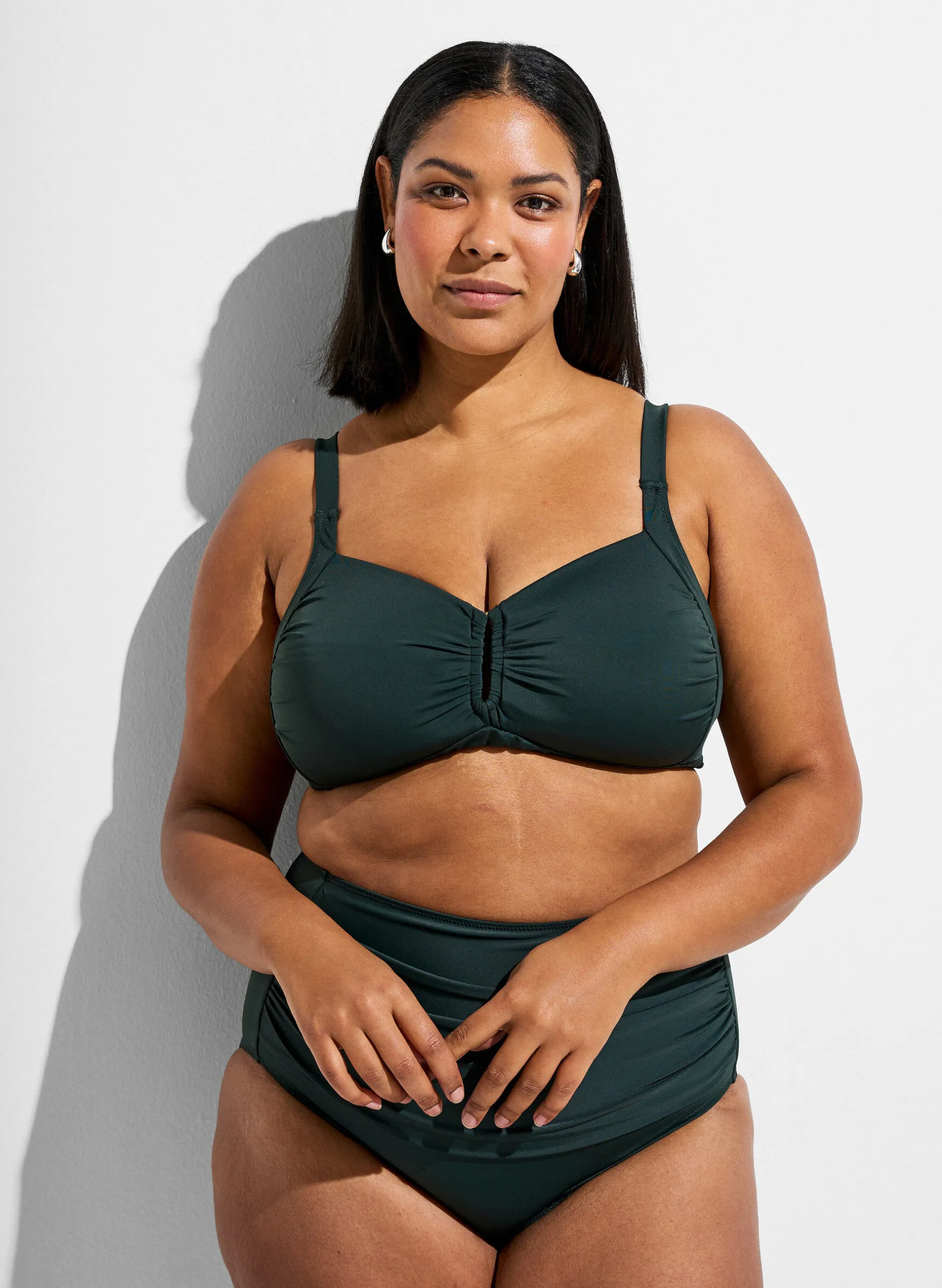 Gepolstertes Bikini Top mit Ringdetail
