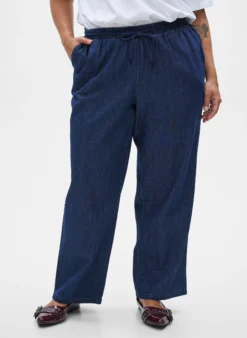 Gerade geschnittene Jeans mit elastischem Bund