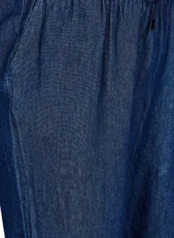 Gerade geschnittene Jeans mit elastischem Bund