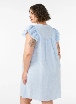 Gestreiftes Kleid aus Baumwolle mit Rüschen und A-Linien-Schnitt