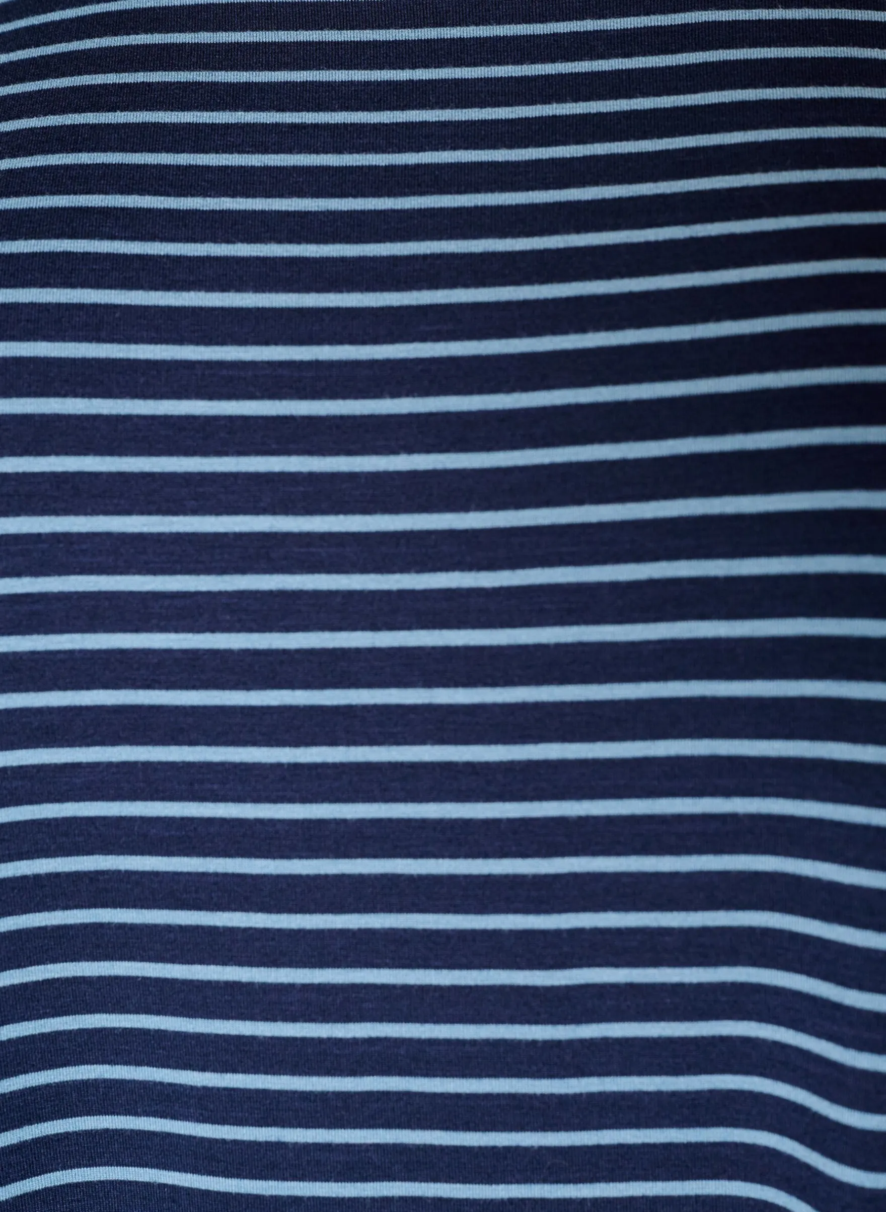 Gestreiftes T-Shirt aus Viskose mit Rundhalsausschnitt