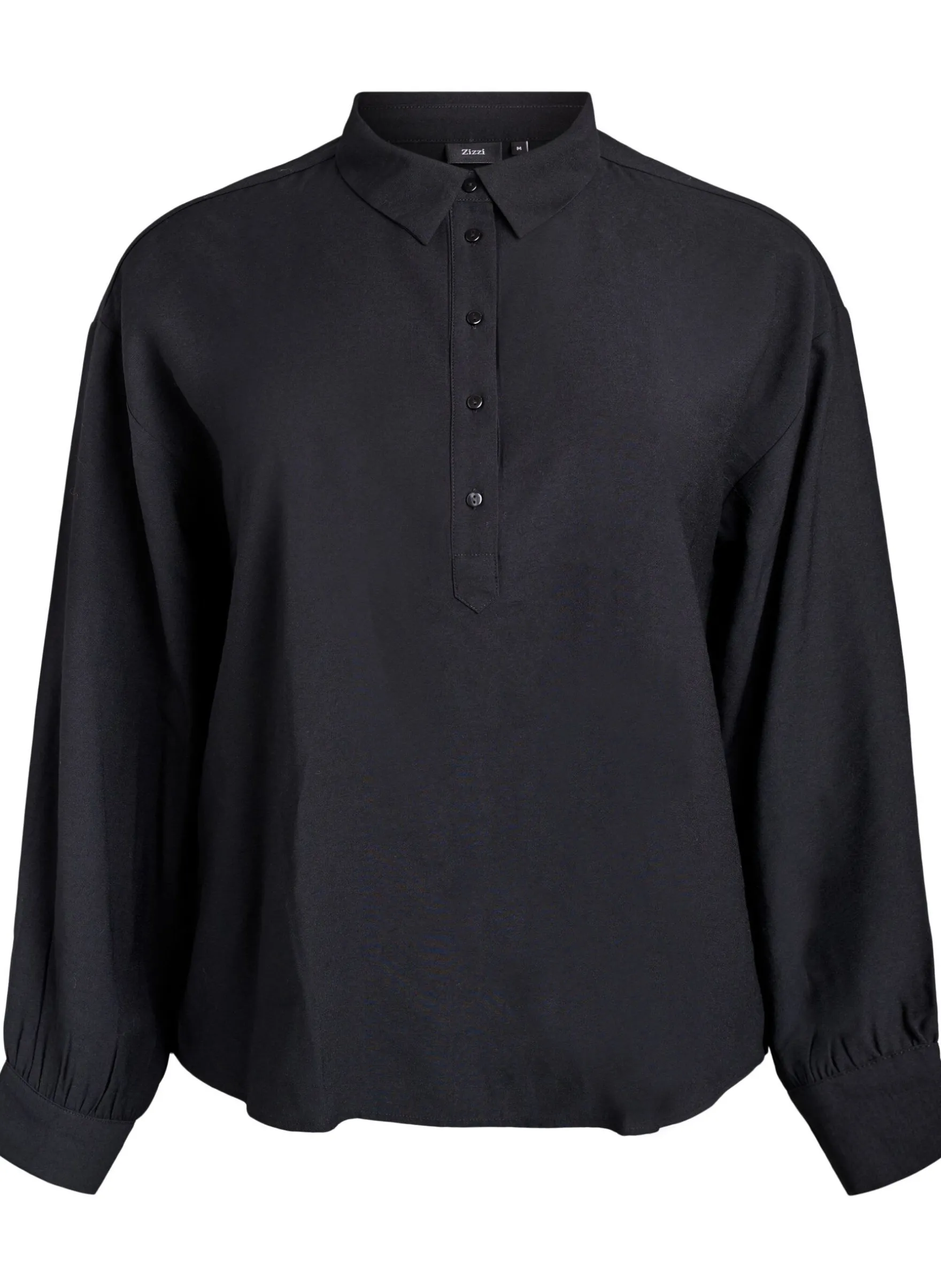 Hemdbluse mit Knopfdetail am Rücken