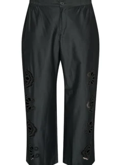 Hose aus Baumwolle mit bestickten Cut-outs