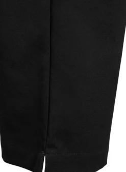 Hose mit hoher Taille und elastischem Bund hinten