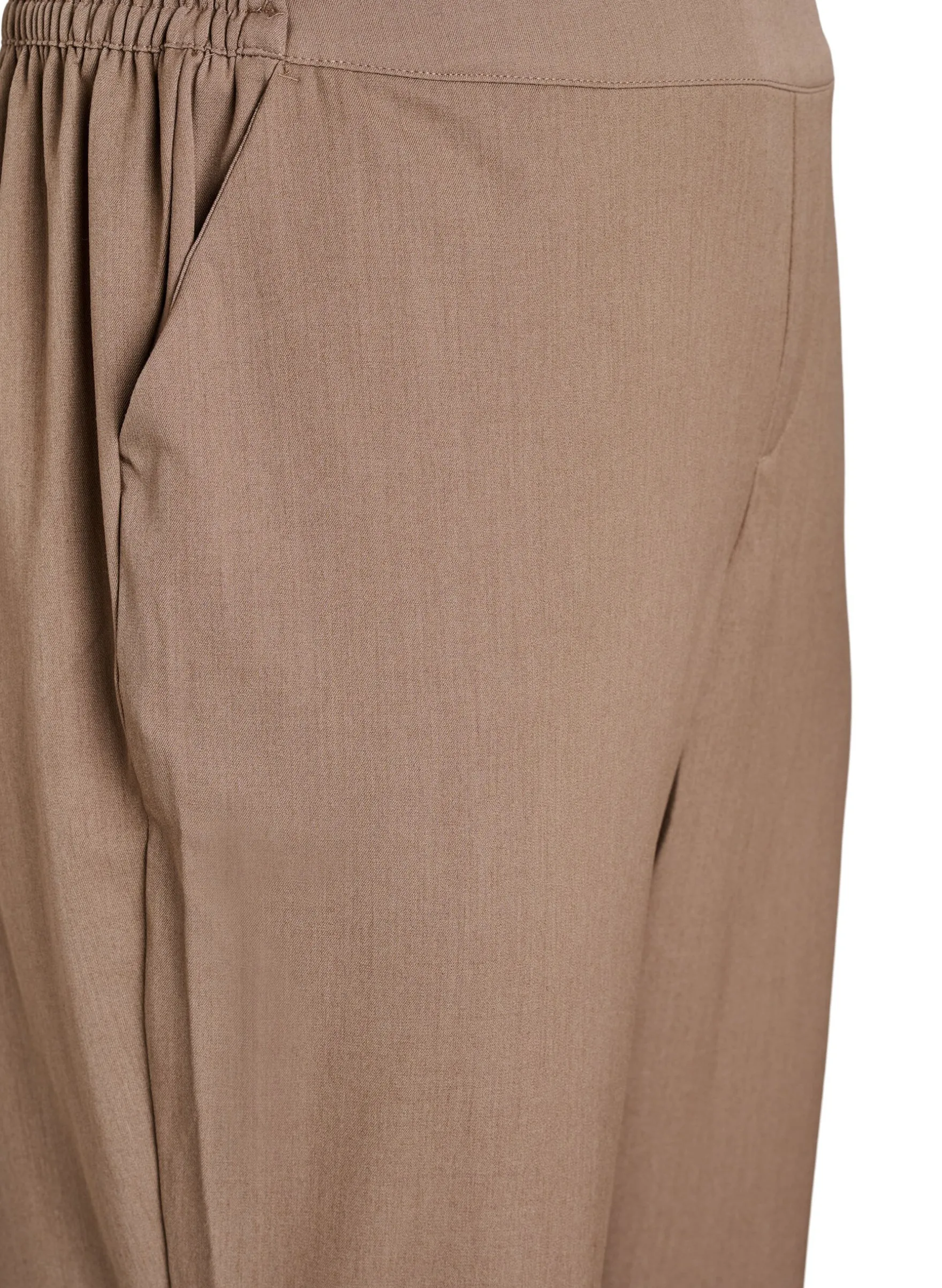Hose mit weiter Passform und hoher Taille