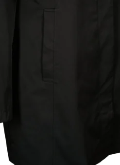 Jacke mit Taschen und hohem Kragen