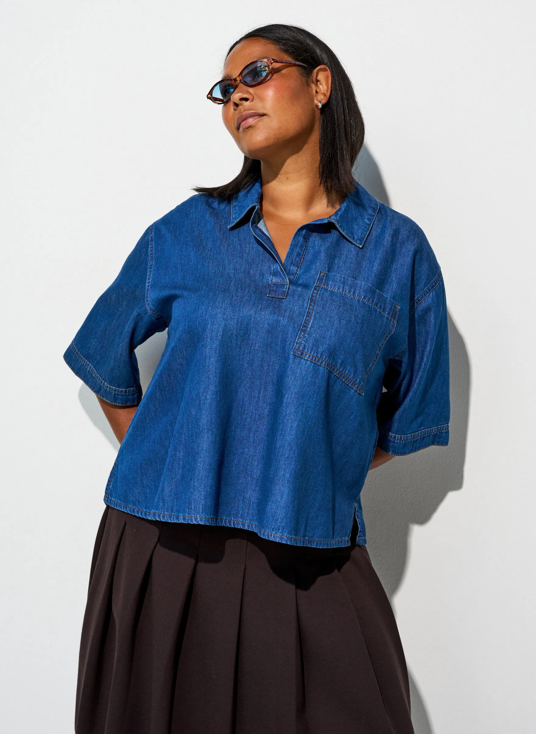 Jeansbluse mit Brusttasche und ellenbogenlangen Ärmeln