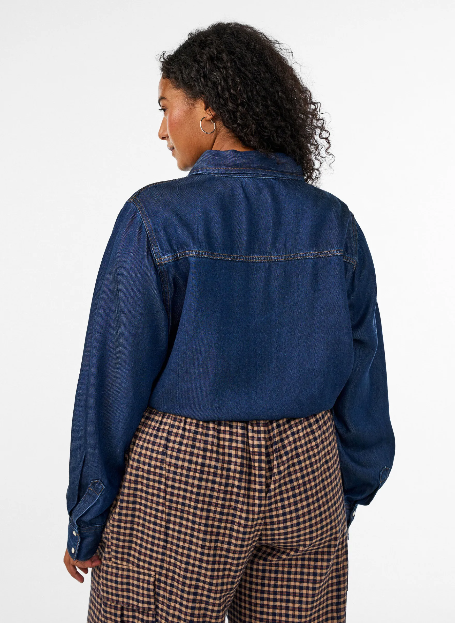 Jeanshemd aus Lyocell mit Druckknöpfen