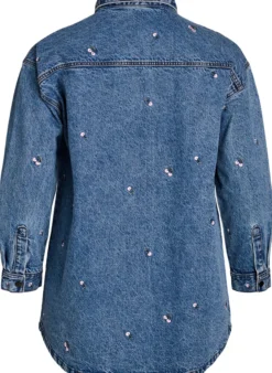 Jeanshemd mit bestickten Motiven