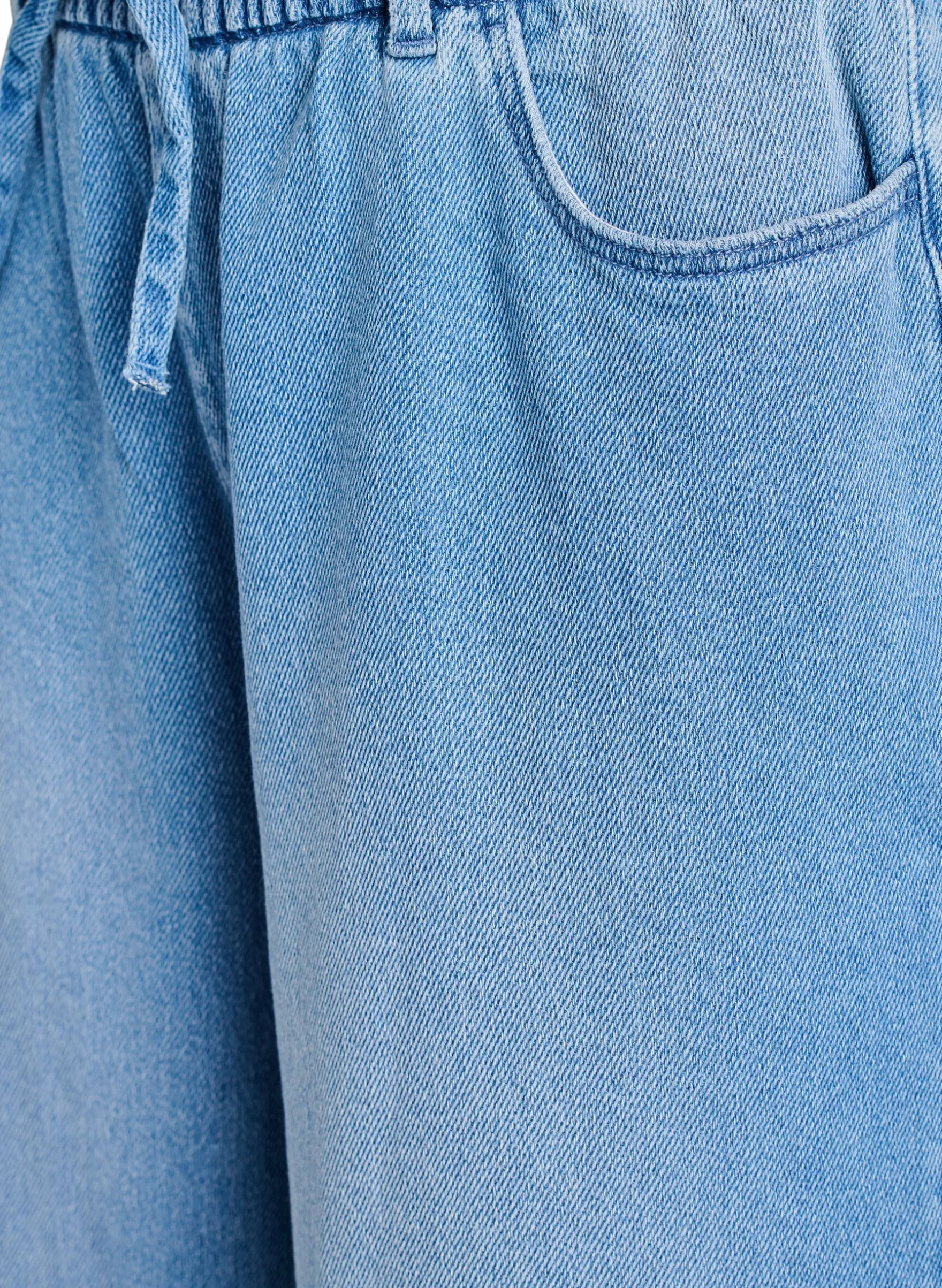 Jeans mit lockerer Passform, elastischem Bund und Tunnelzug