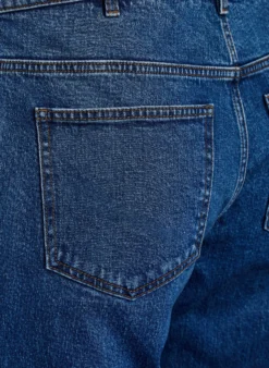 Jeans mit weitem Bein und hohem Bund