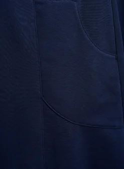 Jerseykleid mit kurzen Ärmeln und Taschen