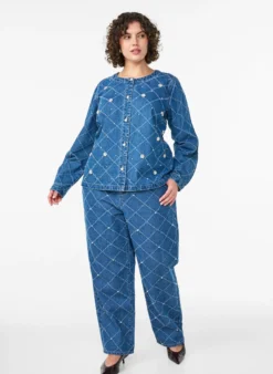 Kiana Jeans mit hoher Taille und abgenutzter Optik