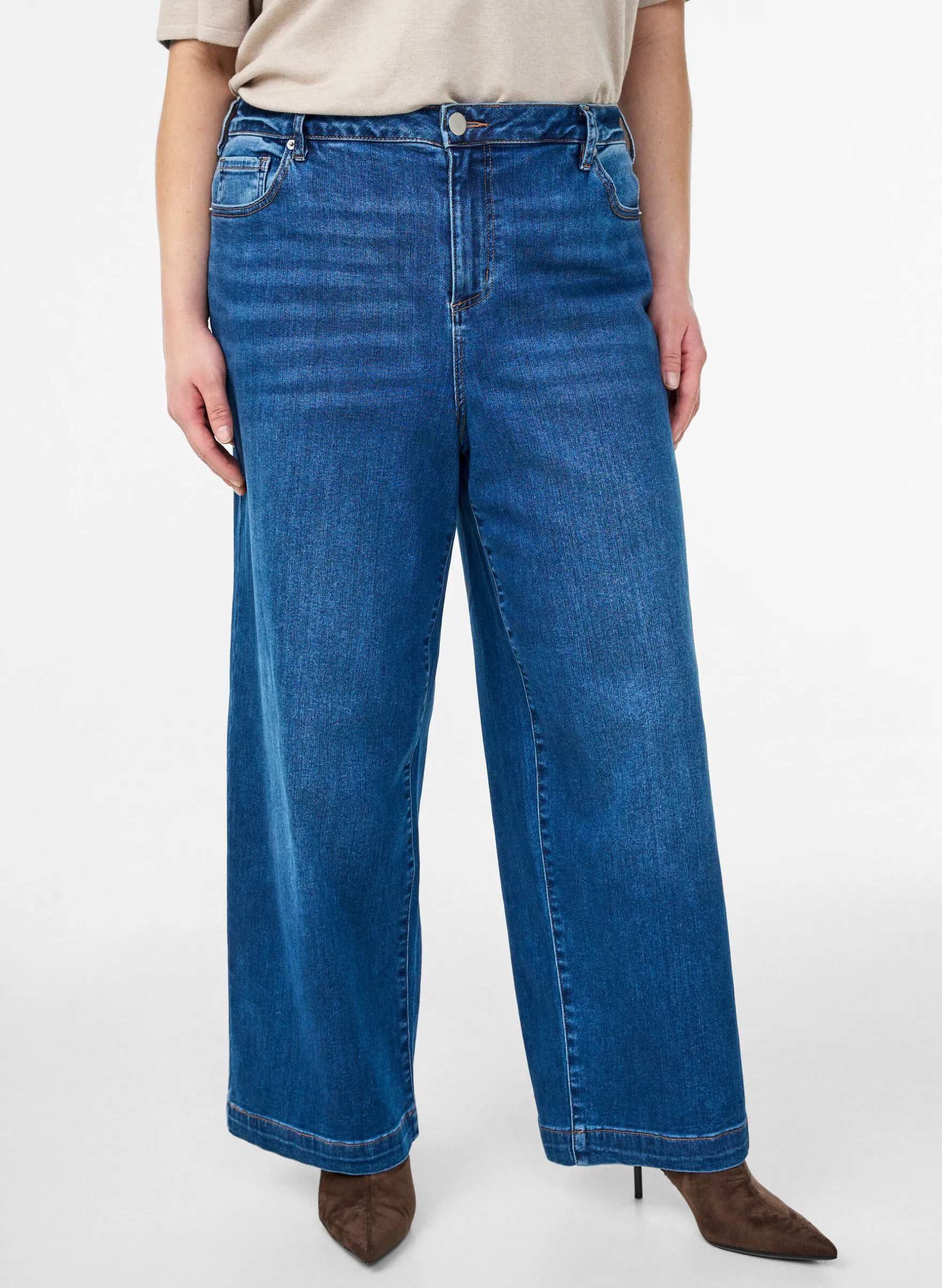Kiana Jeans mit Straight Fit und hoher Taille