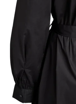 Kleid aus Bio-Baumwolle mit Bindegürtel