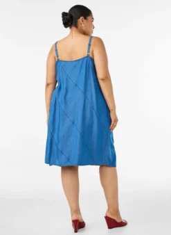 Kleid in Denim-Optik aus TENCEL™ Lyocell mit Trägern