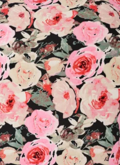 Kleid mit Aufdruck und kurzen Ärmeln