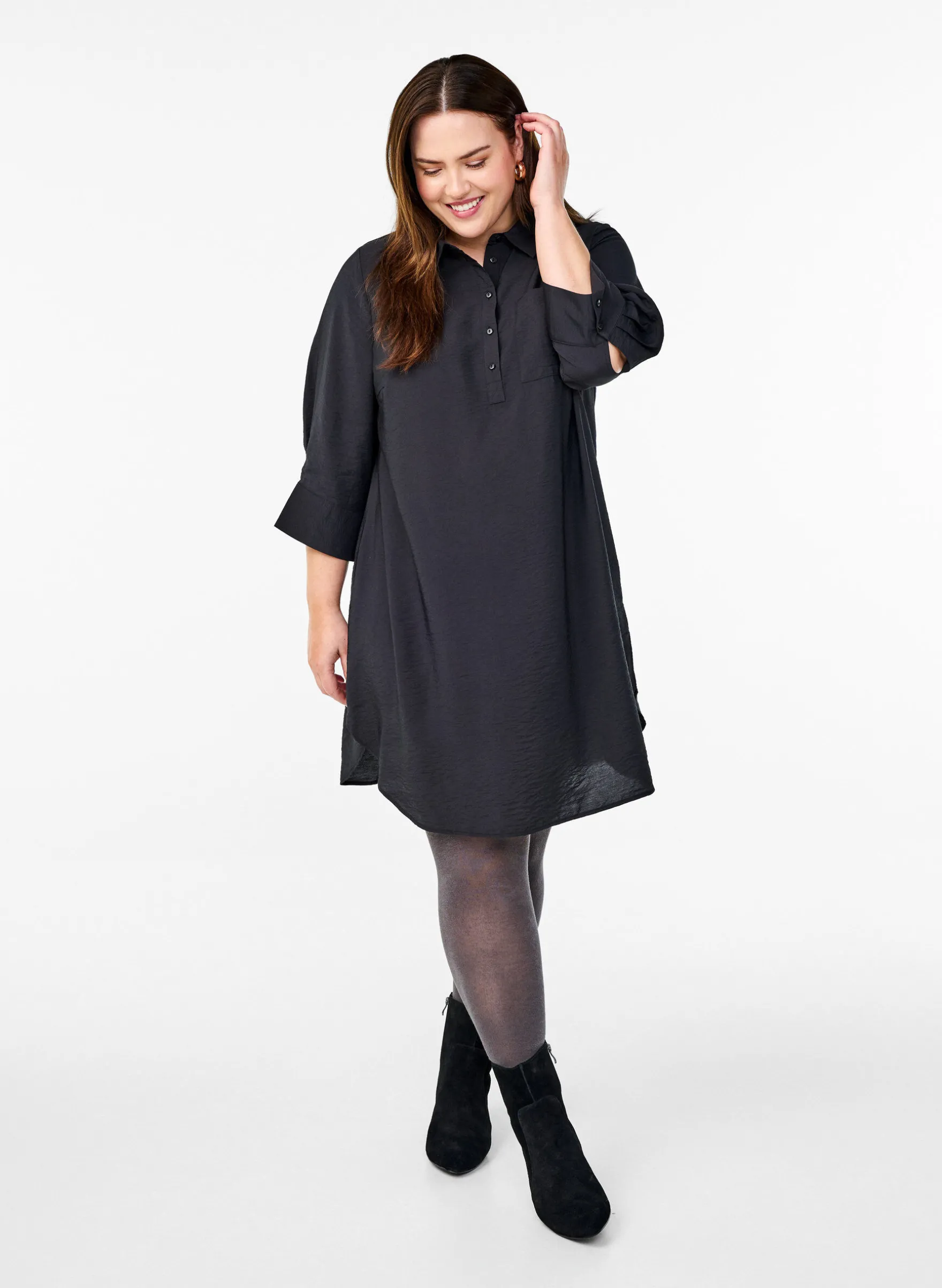 Kleid mit Kragen und Brusttasche