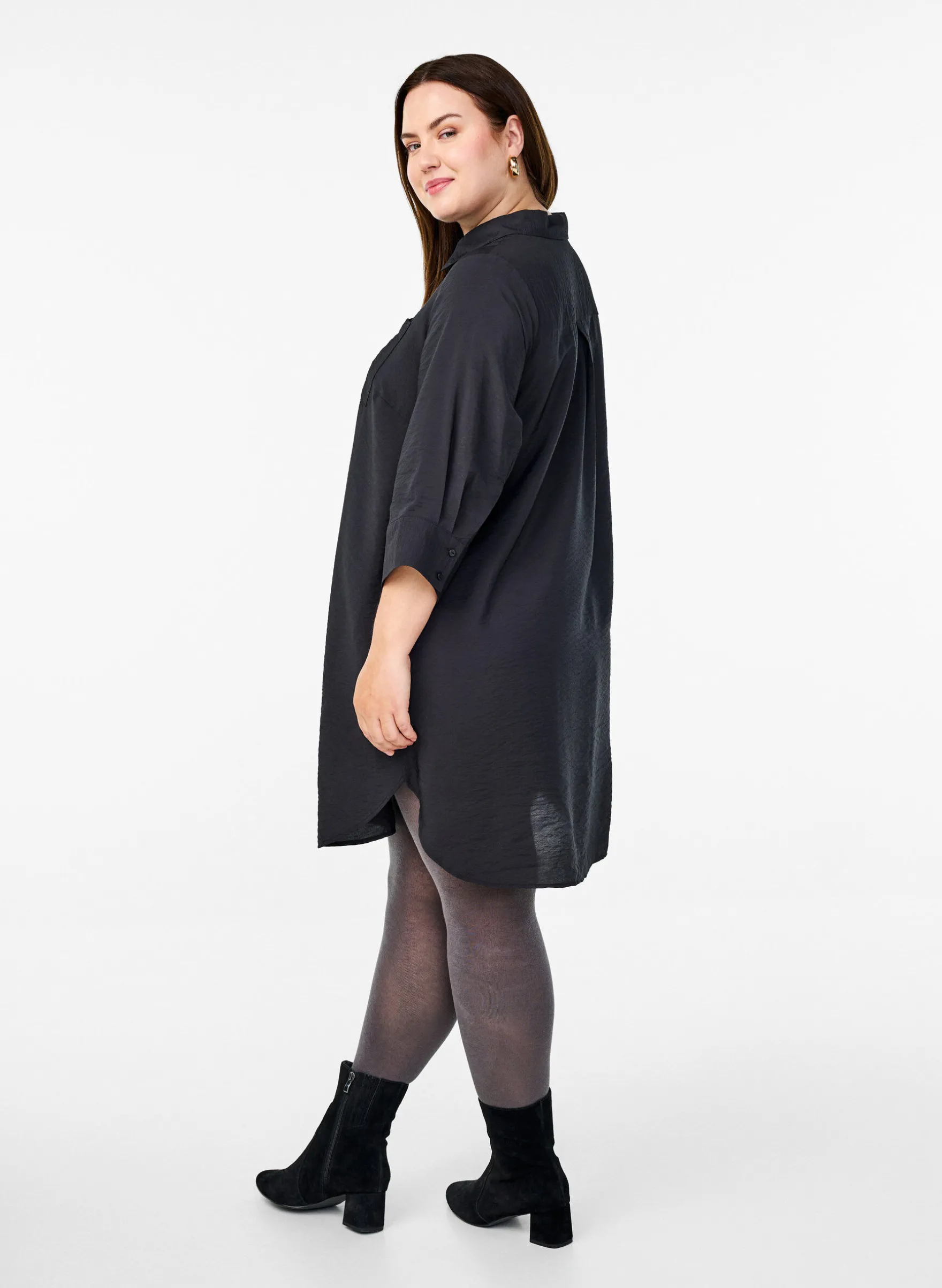 Kleid mit Kragen und Brusttasche