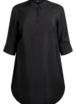 Kleid mit Kragen und Brusttasche