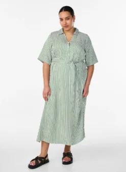 Knöchellanges Hemdblusenkleid mit Bindegürtel und Streifen
