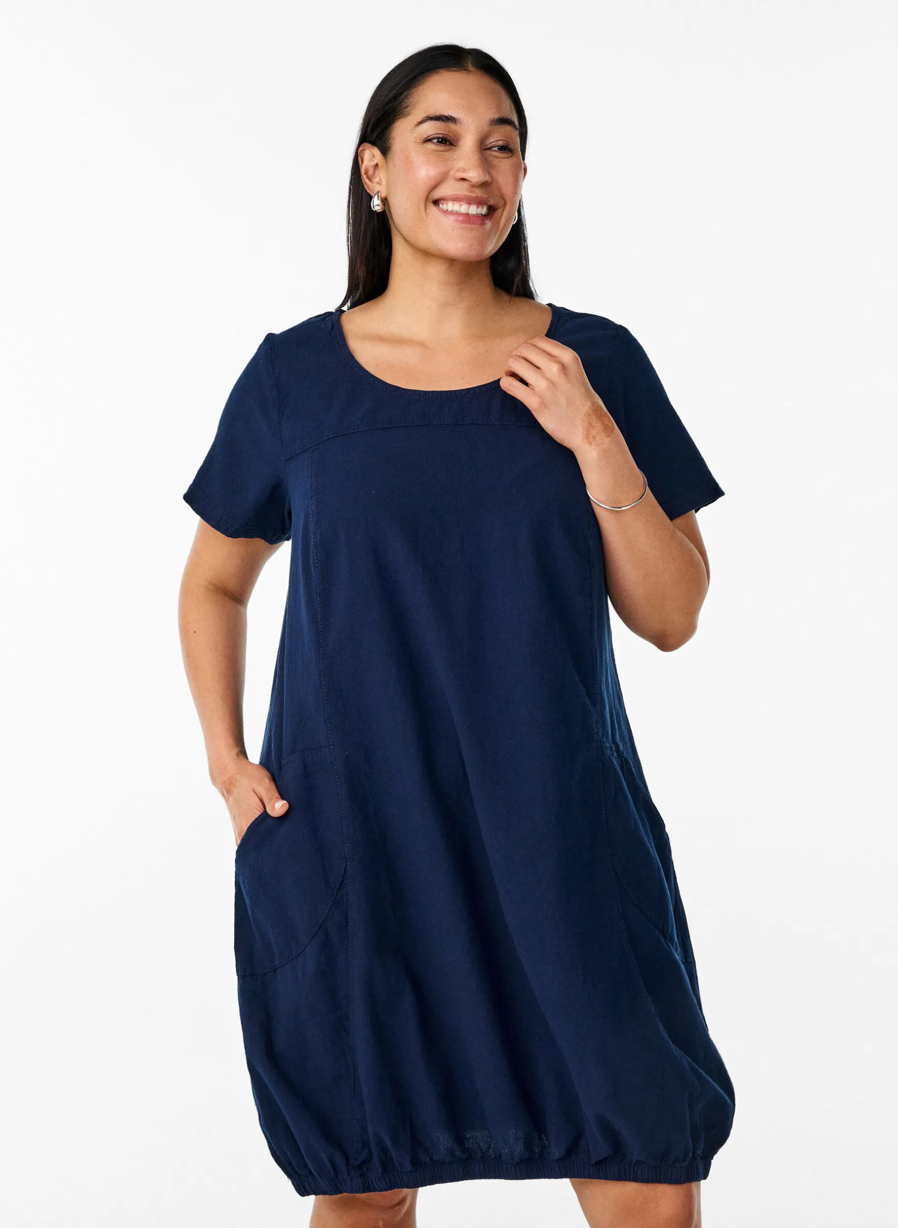 Kurzarm Kleid aus Baumwolle