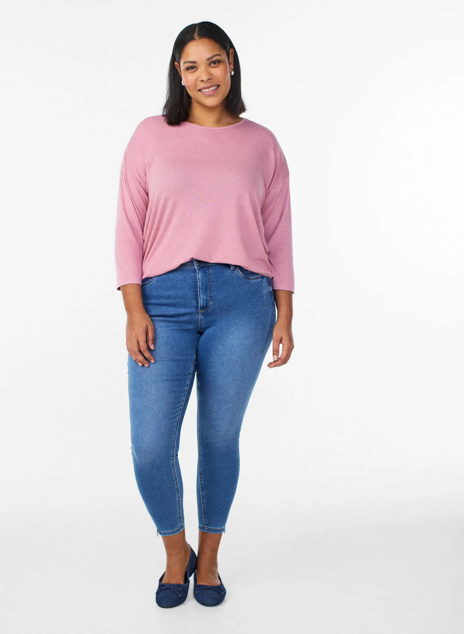 Kurze Amy Jeans mit Reißverschlussdetail.