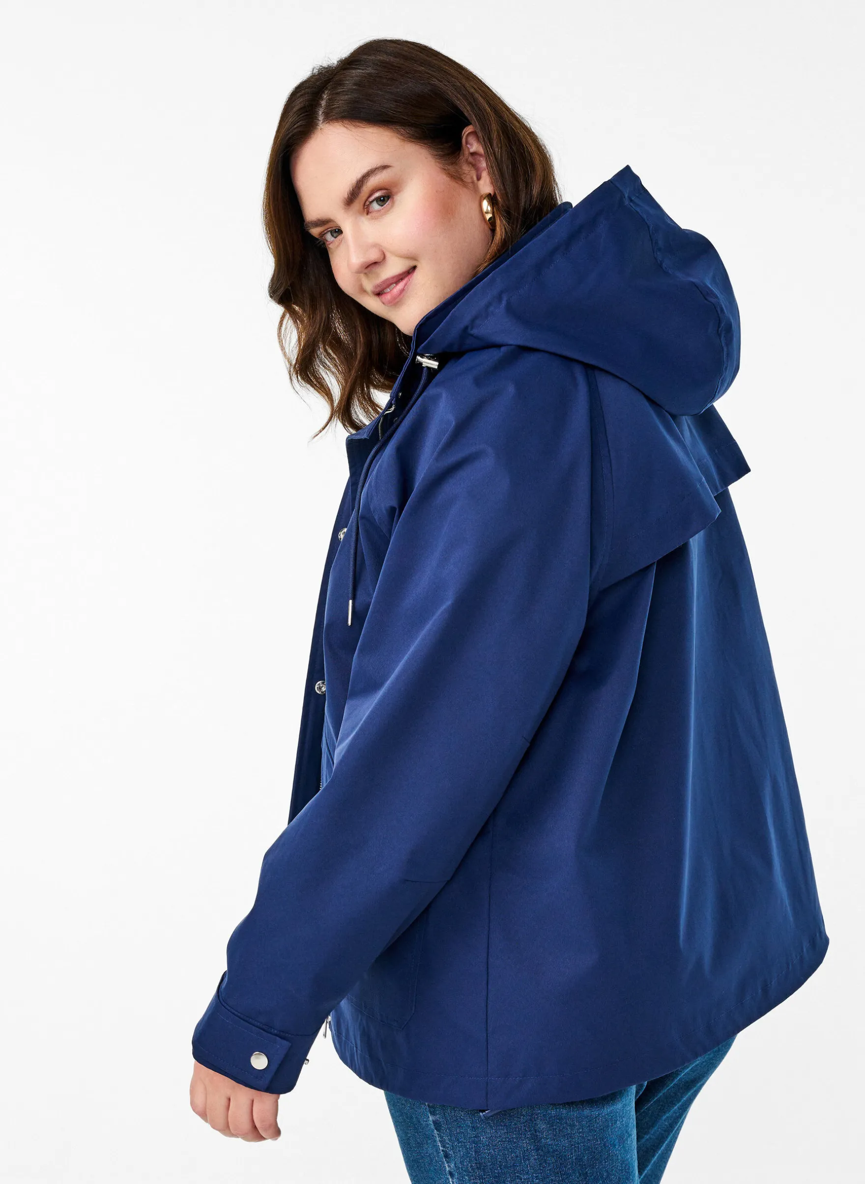 Kurze Frühlingsjacke mit abnehmbarer Kapuze