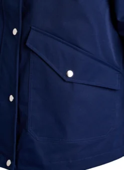 Kurze Frühlingsjacke mit abnehmbarer Kapuze