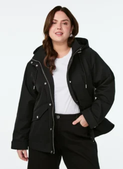 Kurze Frühlingsjacke mit abnehmbarer Kapuze