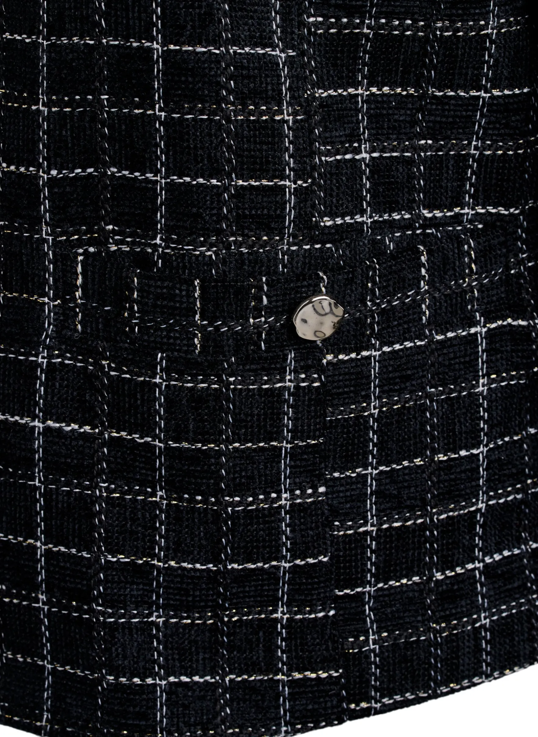 Kurzer karierter Bouclé-Blazer mit Rundhalsausschnitt