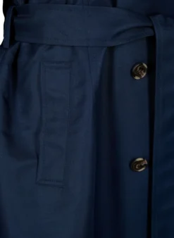 Kurzer Trenchcoat mit Gürtel