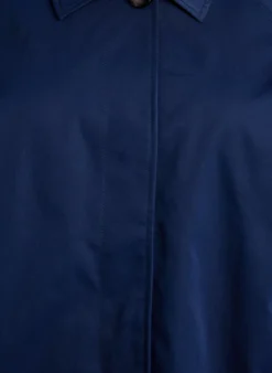 Kurzer Trenchcoat mit Kragen und Raglanärmeln
