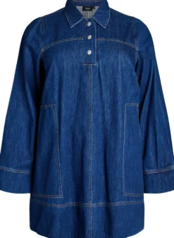 Kurzes Jeanskleid mit Kragen und Knopfleiste