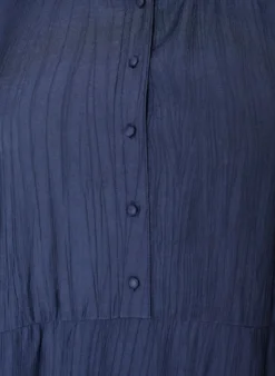 Kurzes Kleid aus Viskose mit Rüschendetails