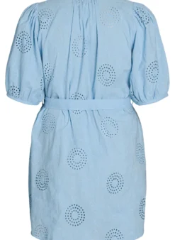Kurzes Kleid mit Blumen- und Lochstickerei