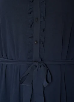 Kurzes Kleid mit Rüschendetails und Bindegürtel