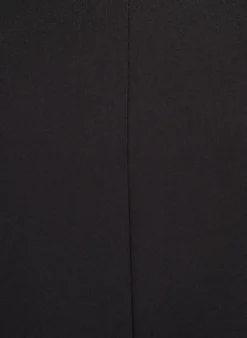 Kurzärmelige Bluse mit formgebenden Abnähern