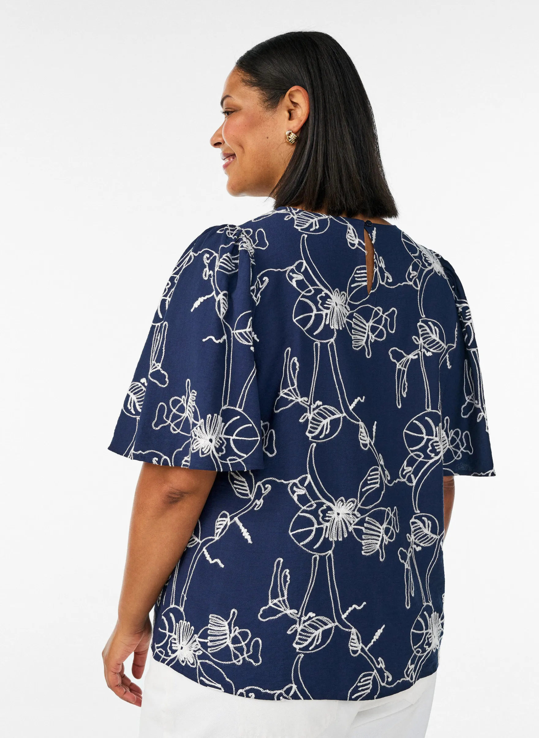 Kurzärmelige Bluse mit Stickmuster