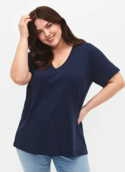 Kurzärmeliges Basic T-Shirt mit V-Ausschnitt