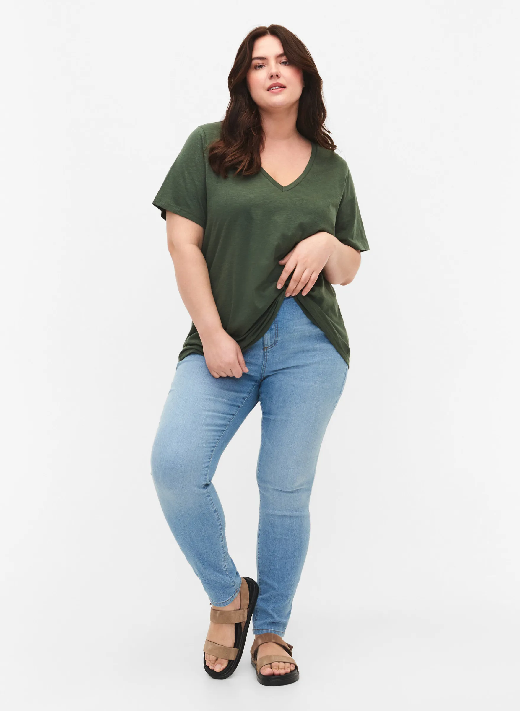 Kurzärmeliges Basic T-Shirt mit V-Ausschnitt