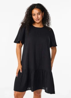 Kurzärmliges Kleid aus Baumwolle mit A-Linien-Schnitt
